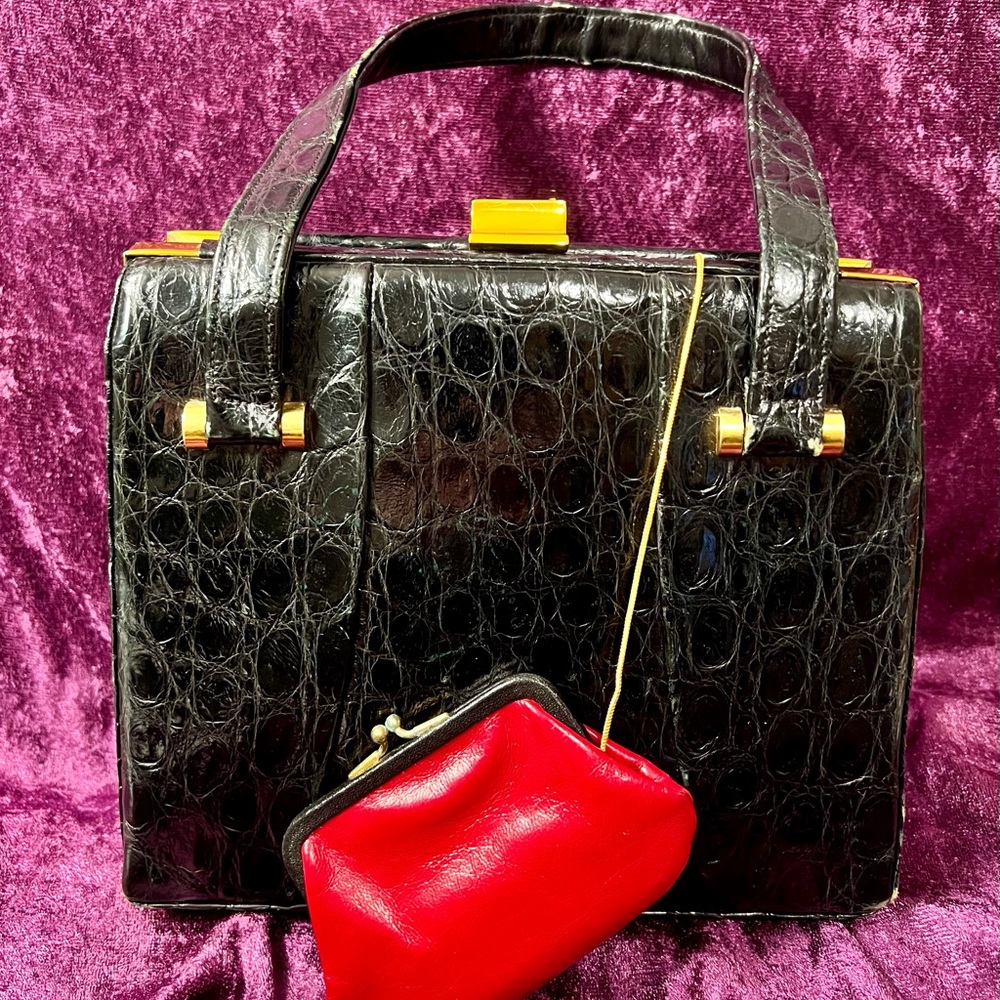 Vintage BASS Alligator Crocodile Handbag with Lipstick Red Leather interior!